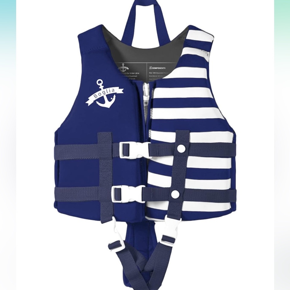 Navy Blue Kids Swim Vest 36-42lbs nearly new. Swim aid
